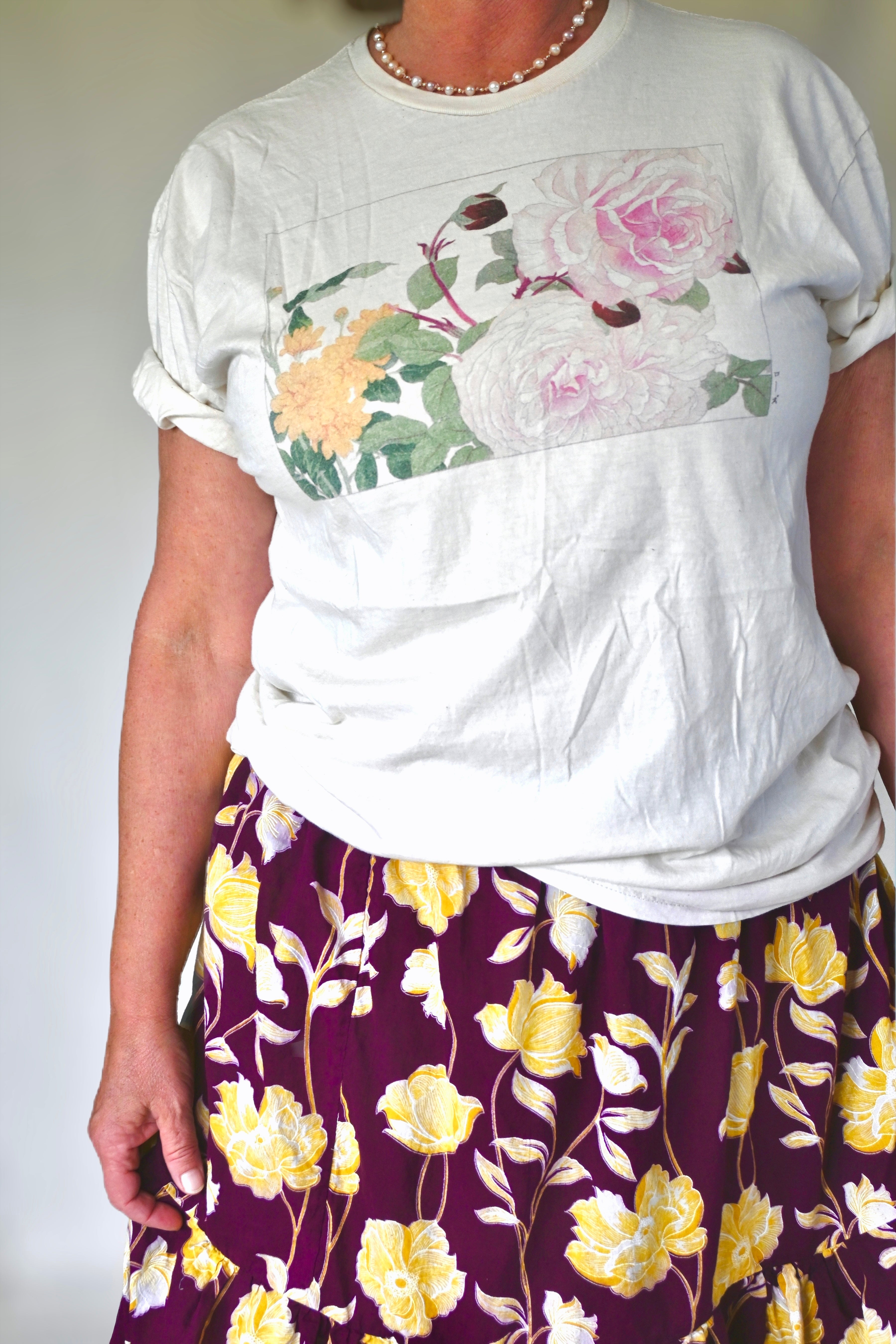 Graphic Tee - Full Bloom Roses