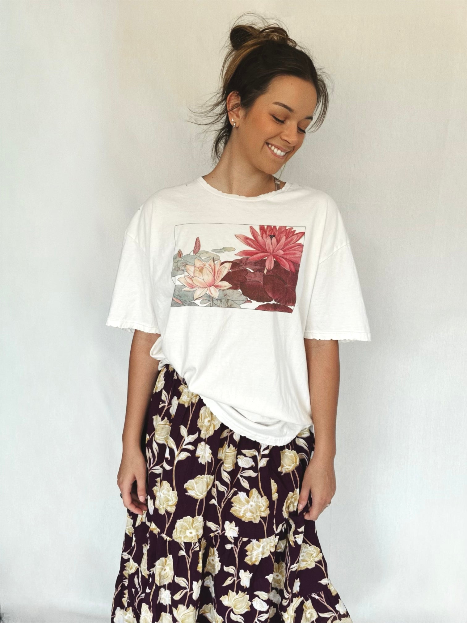 Graphic Tee - Red Lotus